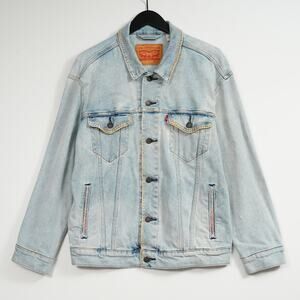 Levi's Relaxed Fit Trucker Jacket Denim Custom Embroidered Light Wash M